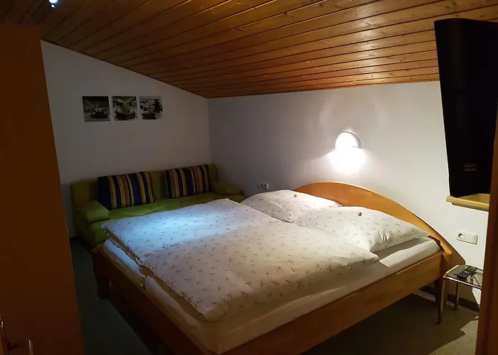 Haus Kathrin كابرون